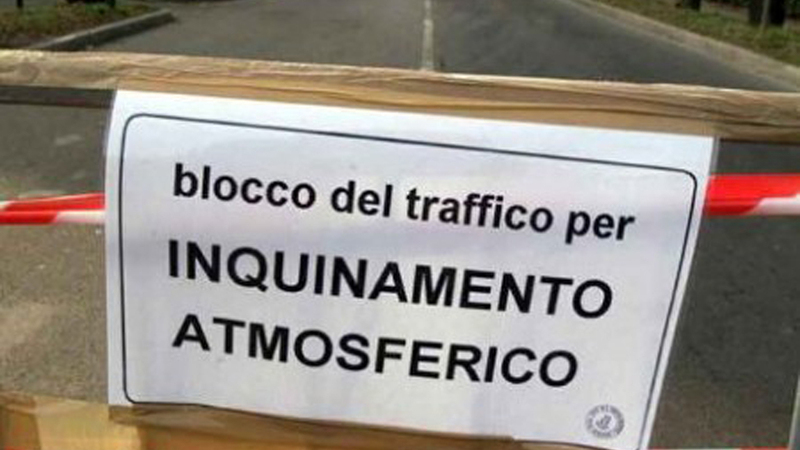 Milano: da oggi provvisorio stop alle Euro 3 diesel