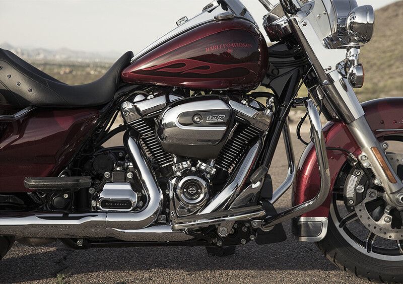 Harley-Davidson Touring 107 Road King (2017) - FLHR (3)