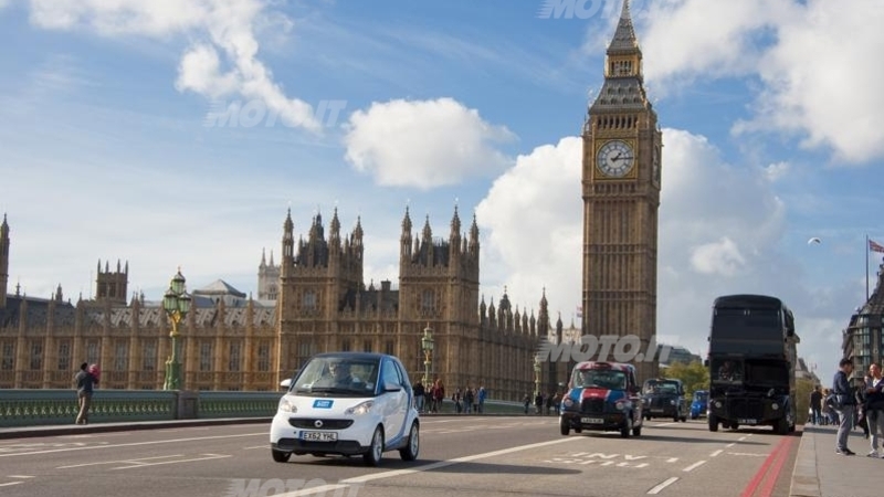 smart: il car2go approda a Londra