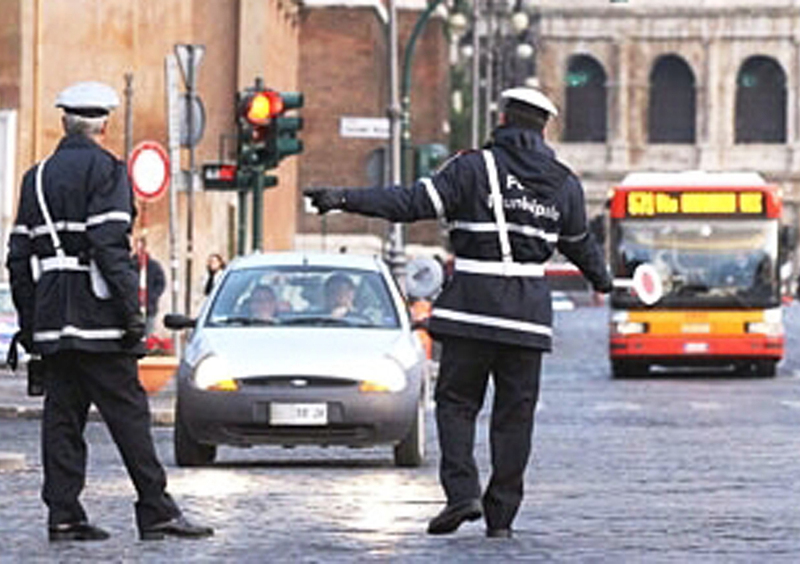 Aci: &laquo;Troppe amministrazioni ignorano il Codice della Strada&raquo;