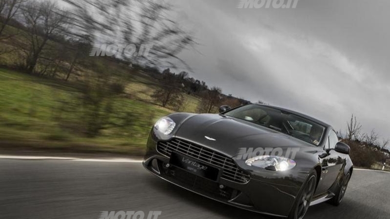 Aston Martin Vantage SP10