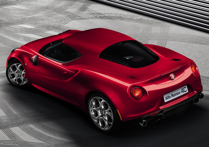 Alfa Romeo 4C: prime immagini e informazioni ufficiali