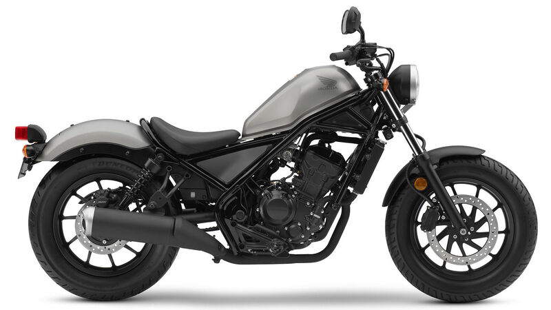 Nuova Honda Rebel 300, la piccola bobber USA