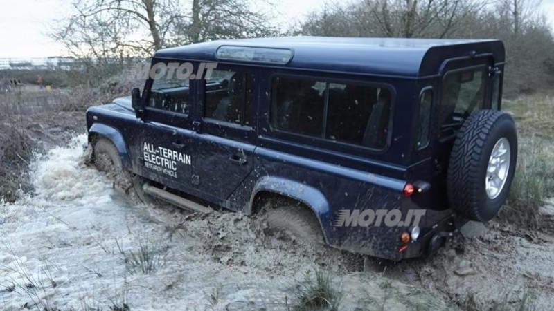 Land Rover Electric Defender: a Ginevra la versione 100% elettrica