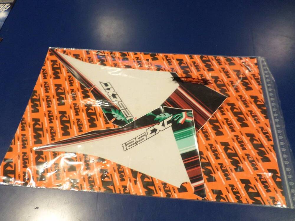 ADESIVI POST. 125 EXC Ktm (2)
