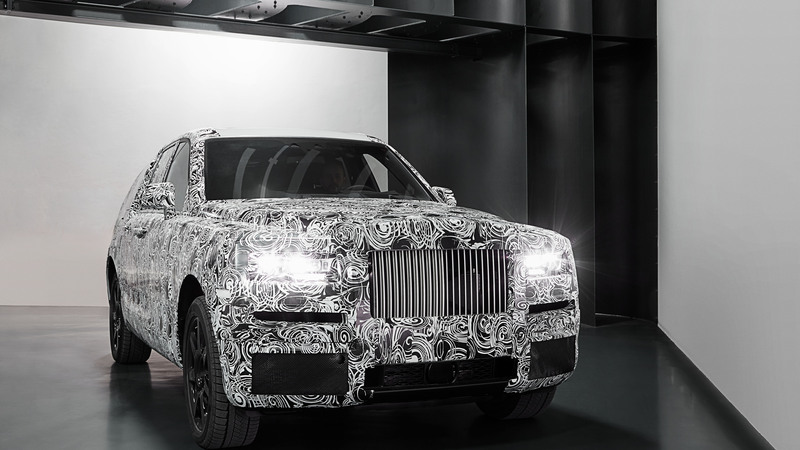 Rolls-Royce Cullinan, iniziano i test del SUV