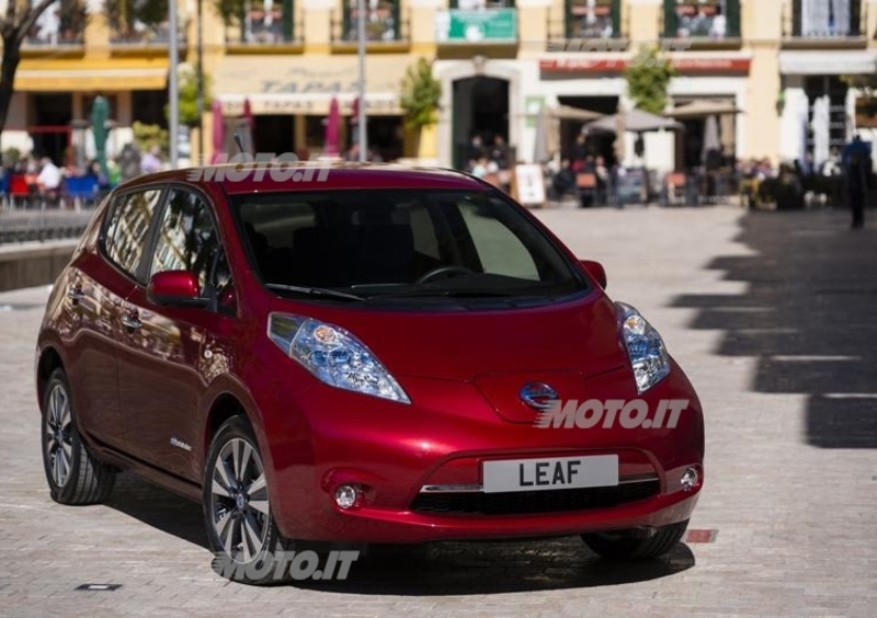 Nuova Nissan Leaf: prezzi sotto ai 20.000 euro con gli incentivi