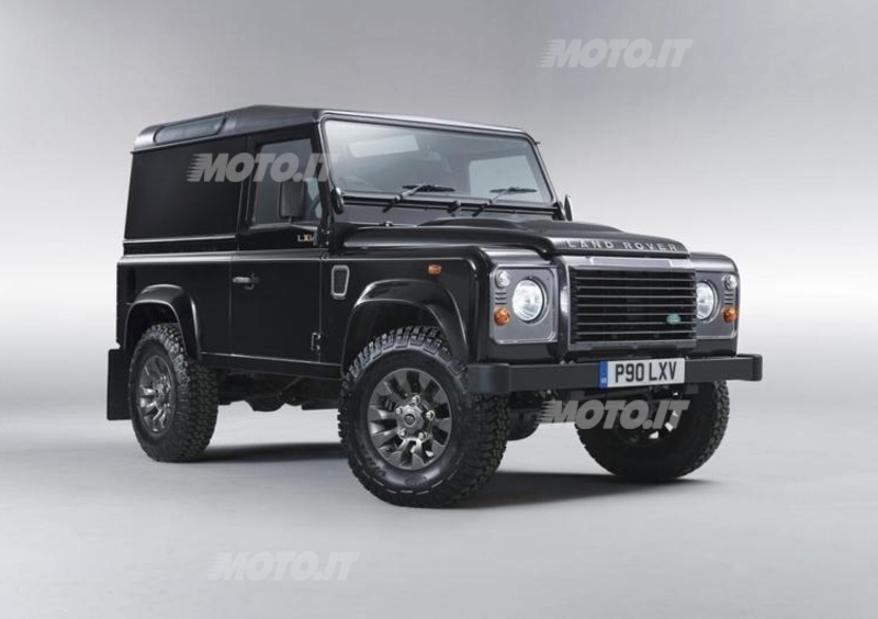 Land Rover Defender LXV