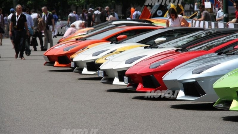 Lamborghini: tutto pronto per la partenza del Grande Giro da Milano