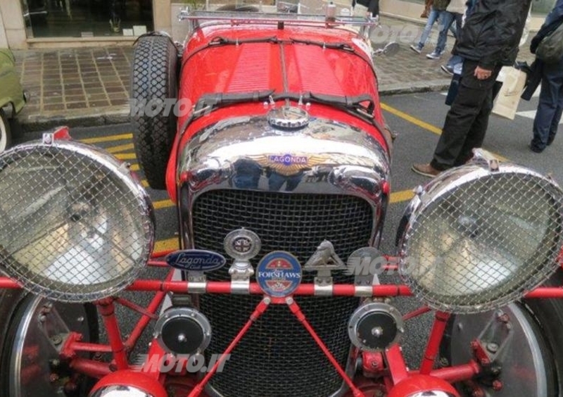 La Mille Miglia e le auto storiche. Troppi privilegi per ricchi secondo Il Fatto Quotidiano