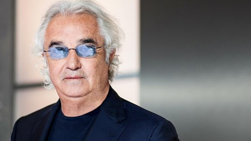 Briatore: &laquo;Alonso resta in Ferrari&raquo;