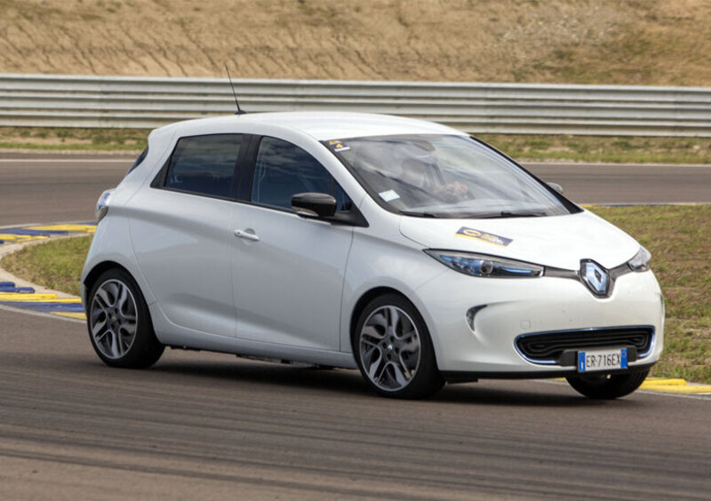 EcoPress Race: Renault Zoe, divertimento ed ecologia