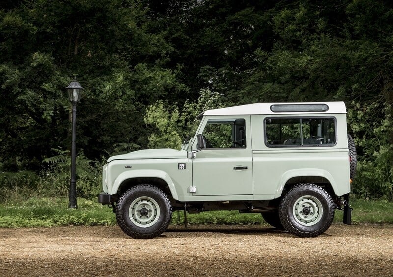 Land Rover Defender (1990-16) (13)