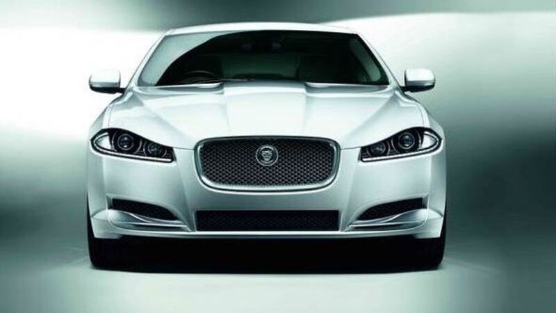 Jaguar XF 2014: sar&agrave; dotata di un diesel pi&ugrave; efficiente da 2.2 litri