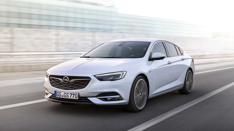 Nuova Opel Insignia Grand Sport al Salone di Ginevra 2017 [Video]