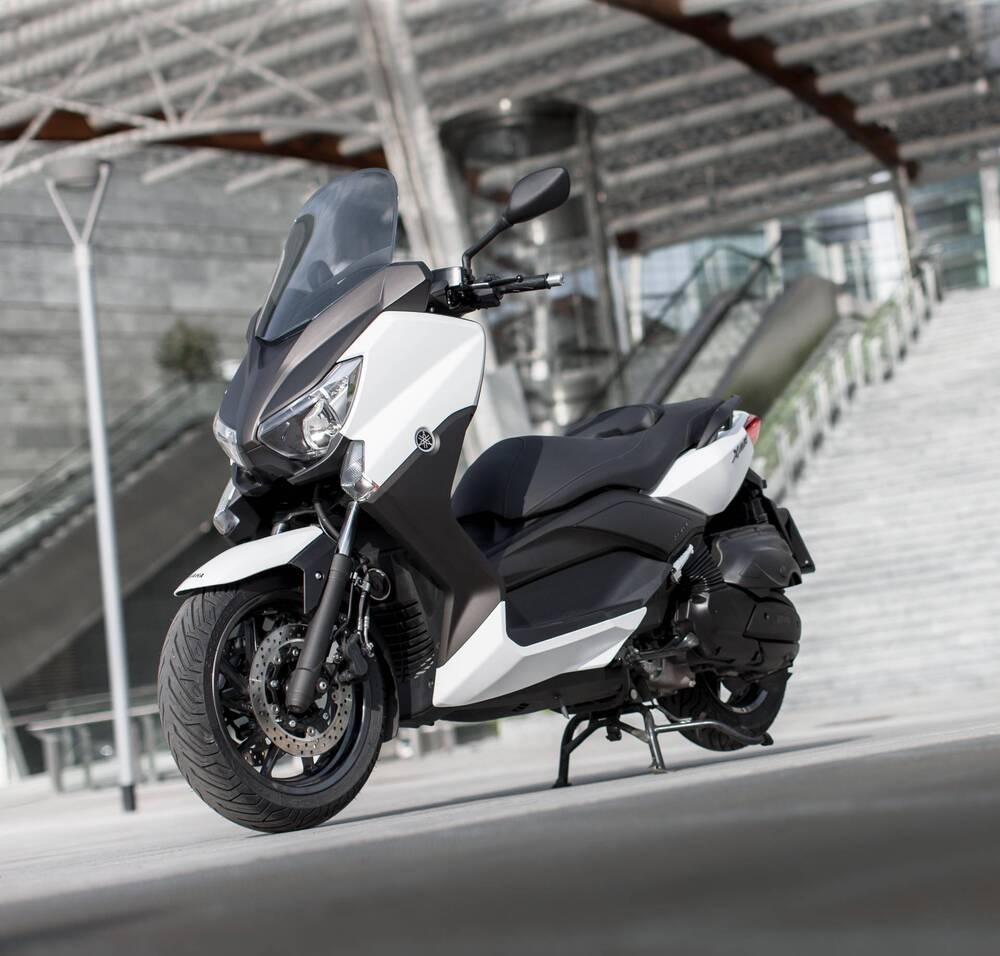 Yamaha X-Max 400 ABS (2013 - 16) (8)