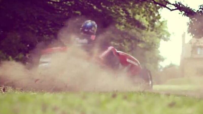 Honda Mean Mower: il tagliaerba da 210 km/h - Video