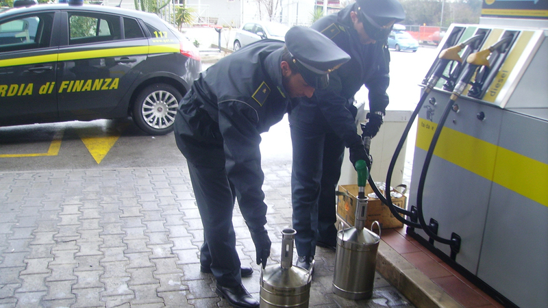 Ancora truffe sui carburanti. De Vita: &laquo;Ecco quali sono e come evitarle&raquo;