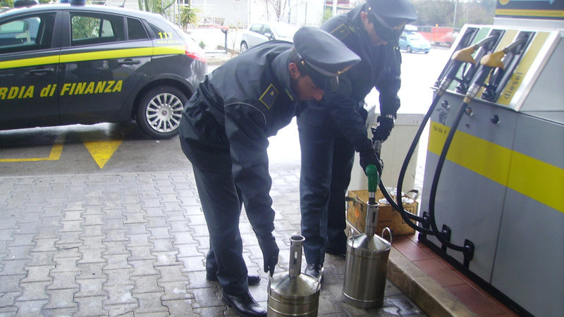 Ancora truffe sui carburanti. De Vita: &laquo;Ecco quali sono e come evitarle&raquo;