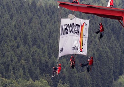 F1 Spa 2013: in Belgio arriva la protesta di Greenpeace