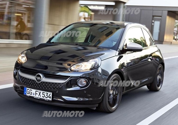 Opel Adam Black Link e White Link