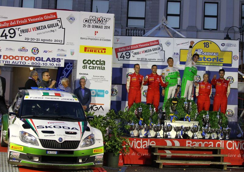 CIR 2013. Vincitore del Rally del Friuli Venezia Giulia, Umberto Scandola (Skoda Fabia S2000) &egrave; Campione Italiano