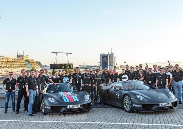 Porsche 918 Spyder: ha già strappato il nuovo record al Nürburgring