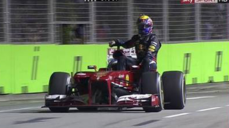 F1 GP Singapore 2013: Webber penalizzato per il passaggio chiesto ad Alonso