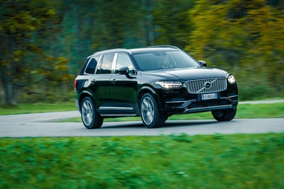 Volvo XC90 T8: tutta la potenza dell&rsquo;ibrido [Video]