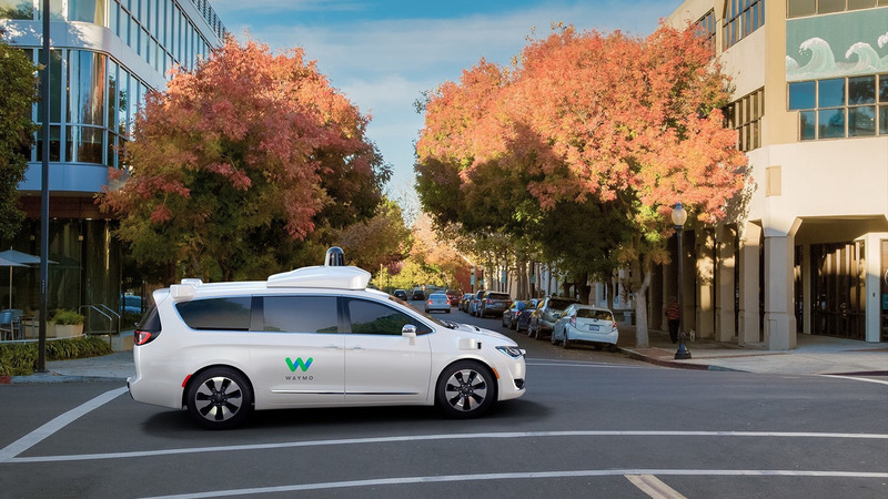 Google, svelata la Chrysler Pacifica Hybrid di Waymo