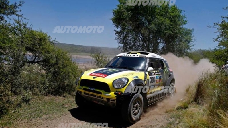 Dakar 2014, Tappa 2. Vincono Sunderland (Honda) e Peterhansel (Mini All4). Barreda e &ldquo;Monsieur Dakar&rdquo; i leader