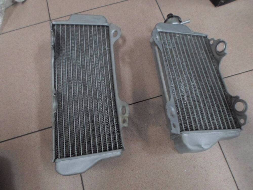 RADIATORE SX SUZUKI RMZ (2)