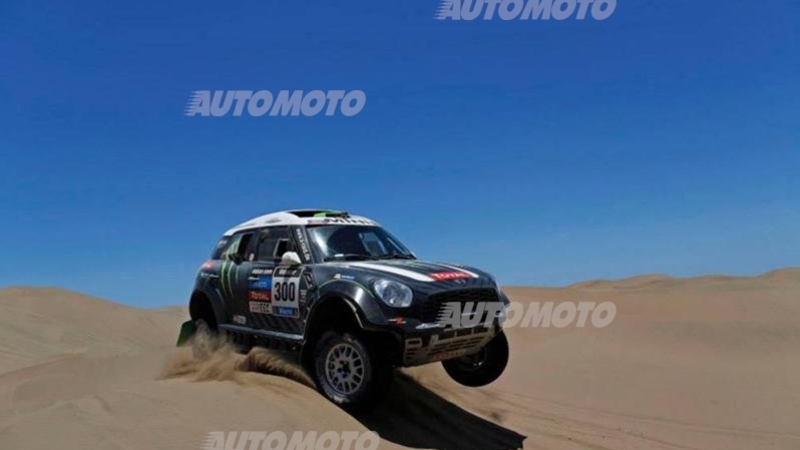 Dakar 2014, tappa 12. Cardiopalmo! Vincono Despres e Peterhansel. Barreda &egrave; KO