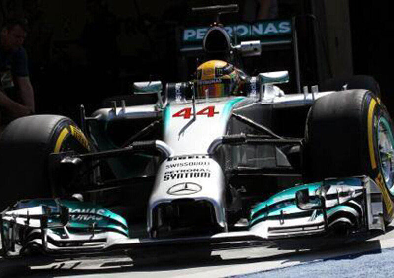 Formula 1 2014, test Bahrain day 3: Hamilton si impone. Male Ferrari e Red Bull