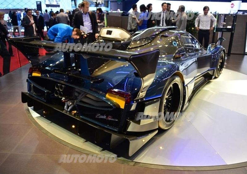 Pagani al Salone di Ginevra 2014