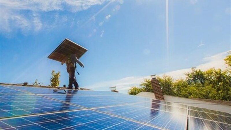 Panasonic, 245 milioni di investimento nel fotovoltaico di Tesla