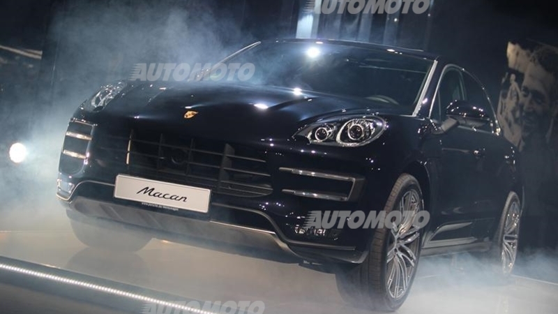 Porsche Macan arriva in Italia: eccola in anteprima a Milano