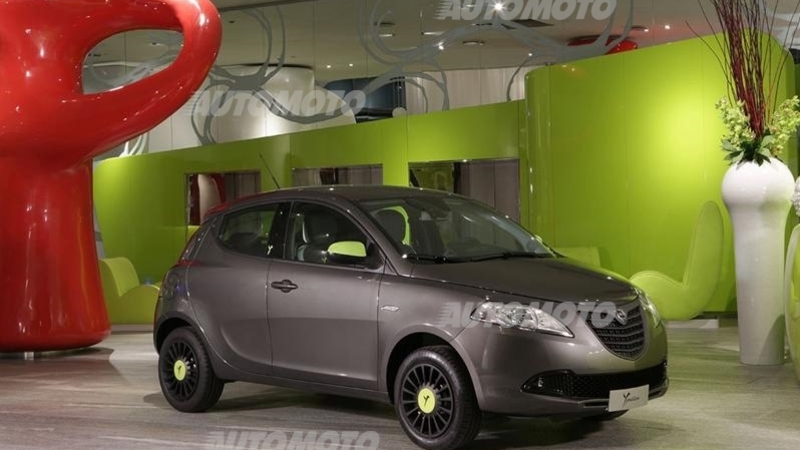 Lancia Ypsilon Elefantino 2014: largo alla personalizzazione e al colore