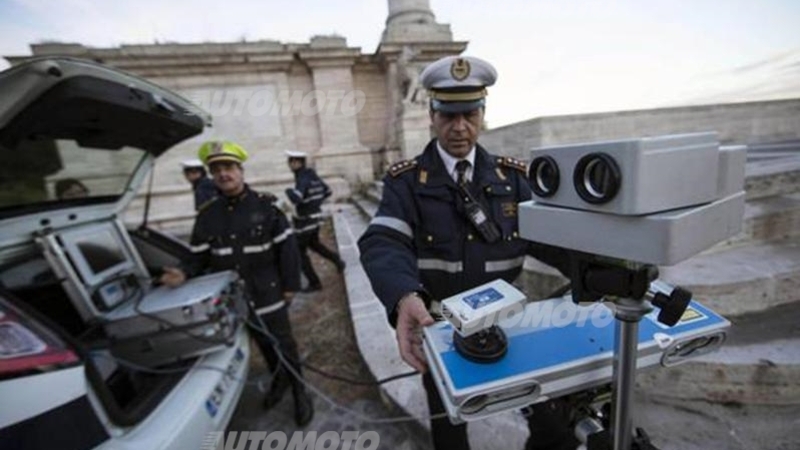 Roma: 7 nuovi autovelox e telecamere hi-tec. Guerra alla velocit&agrave; o tranelli per far cassa?