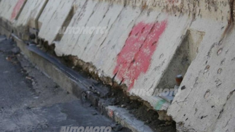 Polizia sequestra barriere New Jersey sulla A1: si rischiava di ripetere la tragedia dell&#039;Irpinia