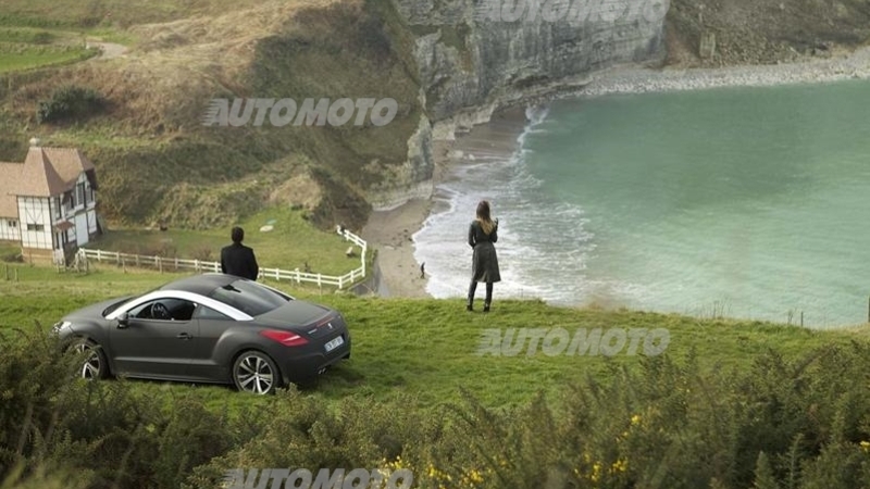 Le Peugeot RCZ e 208 GTi al fianco di Costner in &quot;3 Days to Kill&quot;