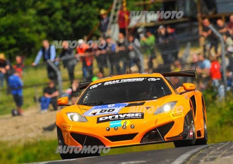 24 Ore del N&uuml;rburgring: la McLaren strappa la pole con un tempo sensazionale