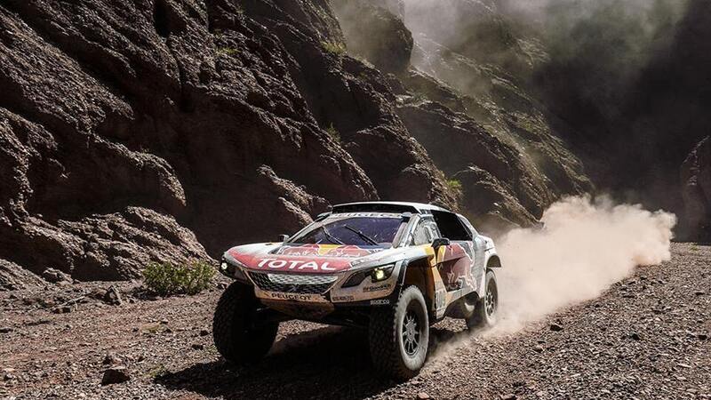 Dakar 2017/3008 DKR Peugeot. Peterhansel, Sainz, Loeb, La Raffica Peugeot Annienta la Dakar