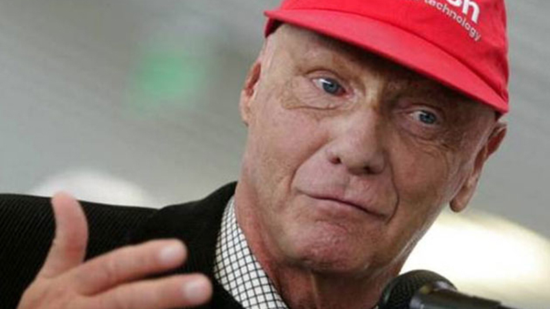 &laquo;La Ferrari? Una macchina di m...&raquo; Arrivano le scuse di Niki Lauda