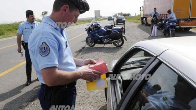 Vacanze in Europa: le norme pi&ugrave; strane da sapere per viaggiare in auto e in moto