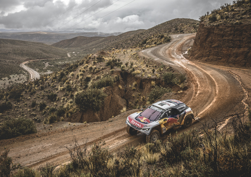 Dakar 2017/3008 DKR Peugeot. Vince Loeb, &ldquo;Peter&rdquo; in testa, tre Peugeot al comando