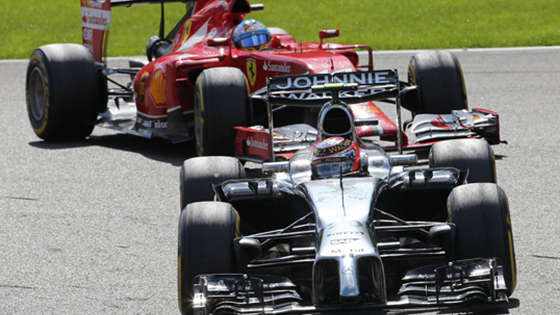 F1 Belgio 2014: Magnussen penalizzato per aver buttato Alonso sull&#039;erba