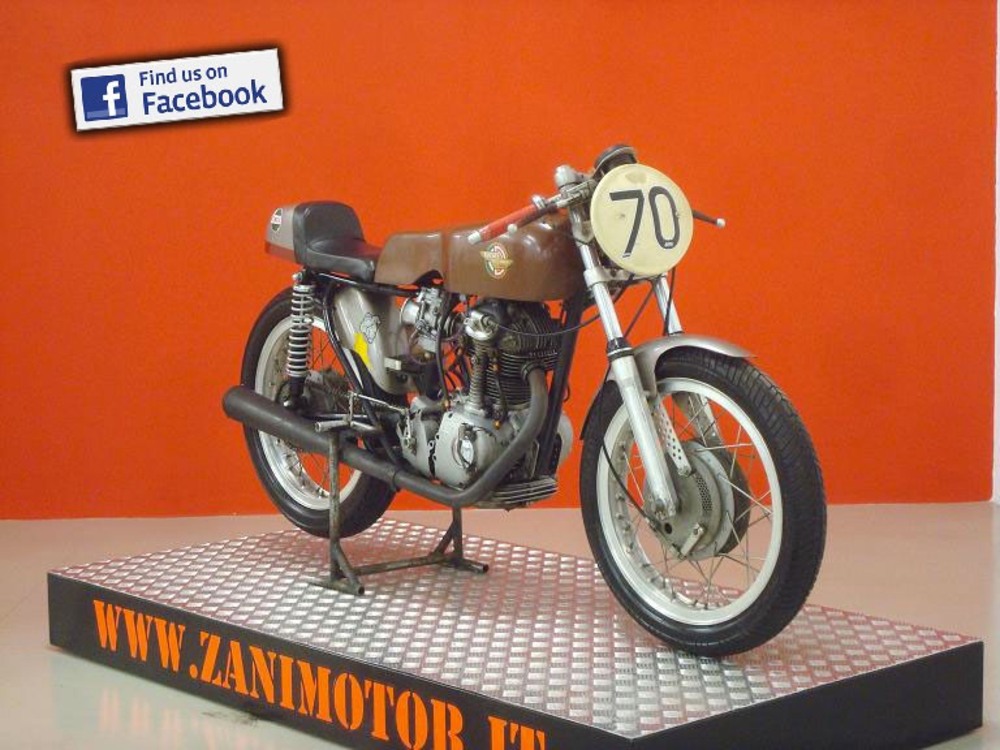 Ducati 250 COMPETIZIONE (2)