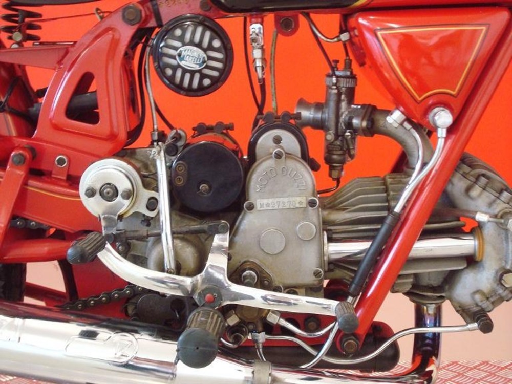 Moto Guzzi AIRONE 250 SPORT (8)