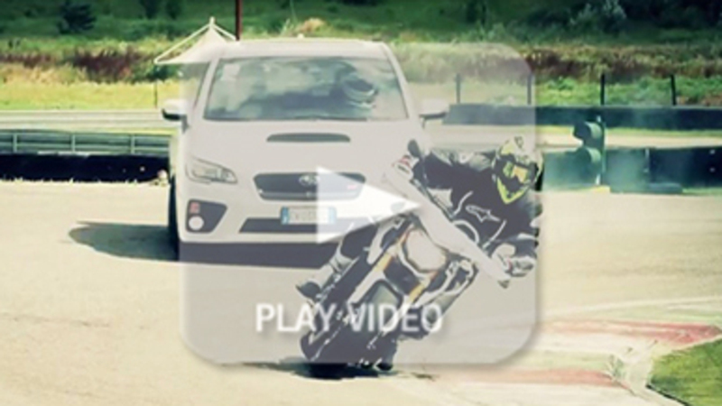 Subaru WRX STi feat Yamaha MT-09 Street Rally: la sfida in pista!